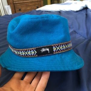 Stussy bucket hat